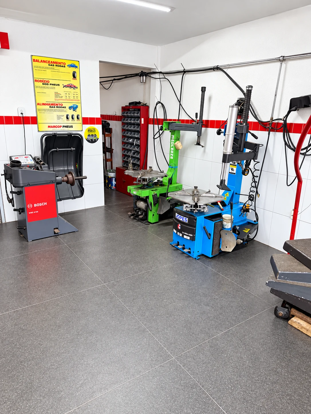Equipamento de alinhamento da oficina